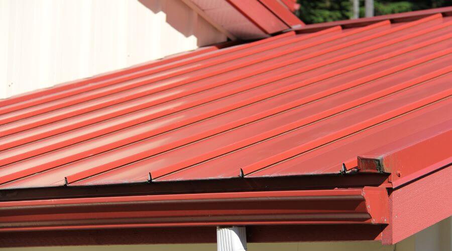 Professional gutter cleaning services in Mayfield, KS